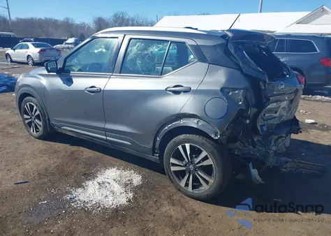 2020 Nissan Kicks Sr Xtronic Cvt z USA, uszkodzony, nr VIN 3N1CP5DV8LL557020